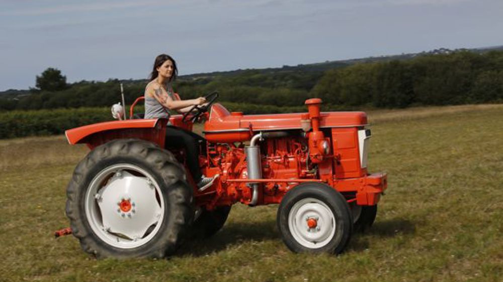 Renault Super 3D : La polyvalence à toutes épreuves