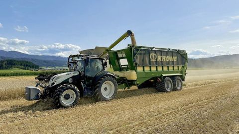L'étanchéité totale permet de transporter des produits en vrac, comme les céréales. L'étanchéité totale permet de transporter des produits en vrac, comme les céréales.