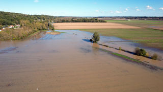 Les inondations et coulées de boue font partie des risques couverts par le régime des catastrophes naturelles. Les inondations et coulées de boue font partie des risques couverts par le régime des catastrophes naturelles.