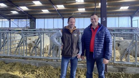 Guillaume Hamart technicien à la Sicarev et Florent Boullier Guillaume Hamart technicien à la Sicarev et Florent Boullier