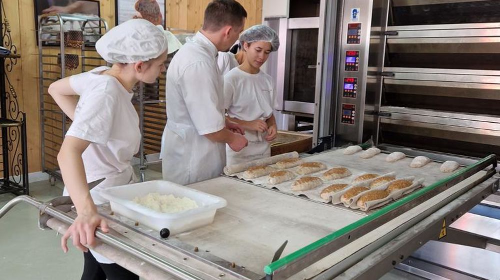 Quel impact aura l’ajustement annoncé de l’aide à l’embauche, alors que la boulangerie-­pâtisserie accuse un recul de 3 % des effectifs d’apprentis en 2022-2023 ?