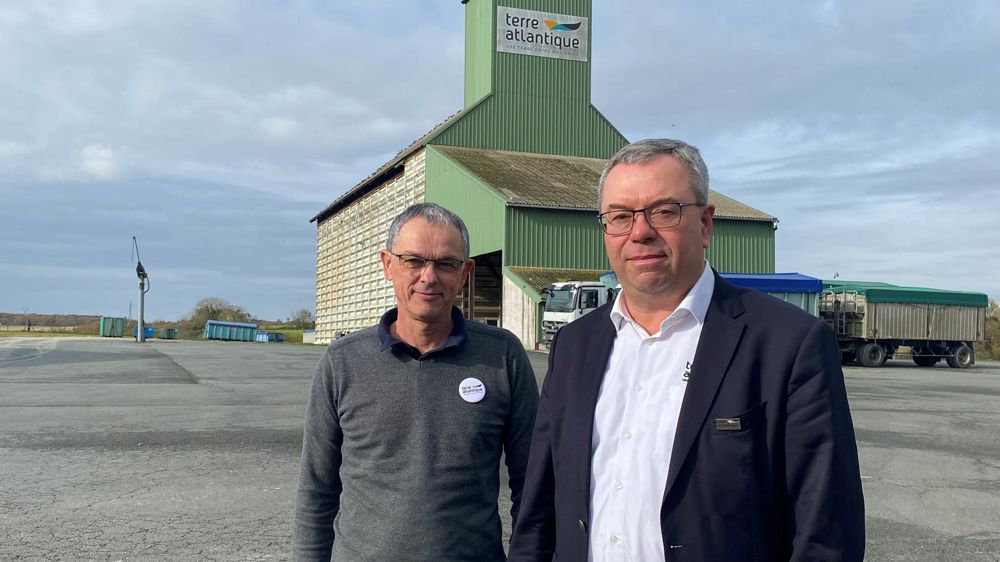 Jean-Yves Moizant, l'actuel président de Terre Atlantique, qui va passer la main lors de l'assemblée générale du 10 décembre, et Christian Cordonnier, le directeur général.