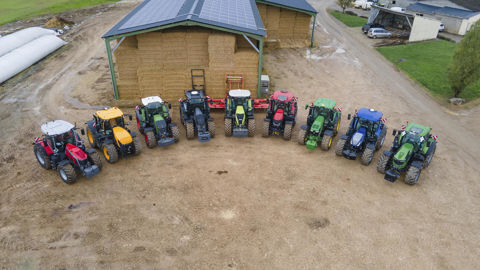 9 tracteurs de 300 ch : quelle cabine offre la meilleure connectivité ? 9 tracteurs de 300 ch : quelle cabine offre la meilleure connectivité ?