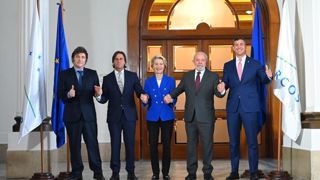 Les représentants de l'Union européenne et du Mercosur étaient réunions le 6 décembre 2024 à Montevideo en Uruguay. Les représentants de l'Union européenne et du Mercosur étaient réunions le 6 décembre 2024 à Montevideo en Uruguay.