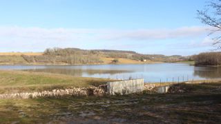 Le barrage du lac de Caussade ddans le Lot-et-Garonne pourrait être légalisé en 2025, sous réserve de procédures de mise en conformité. Le barrage du lac de Caussade ddans le Lot-et-Garonne pourrait être légalisé en 2025, sous réserve de procédures de mise en conformité.