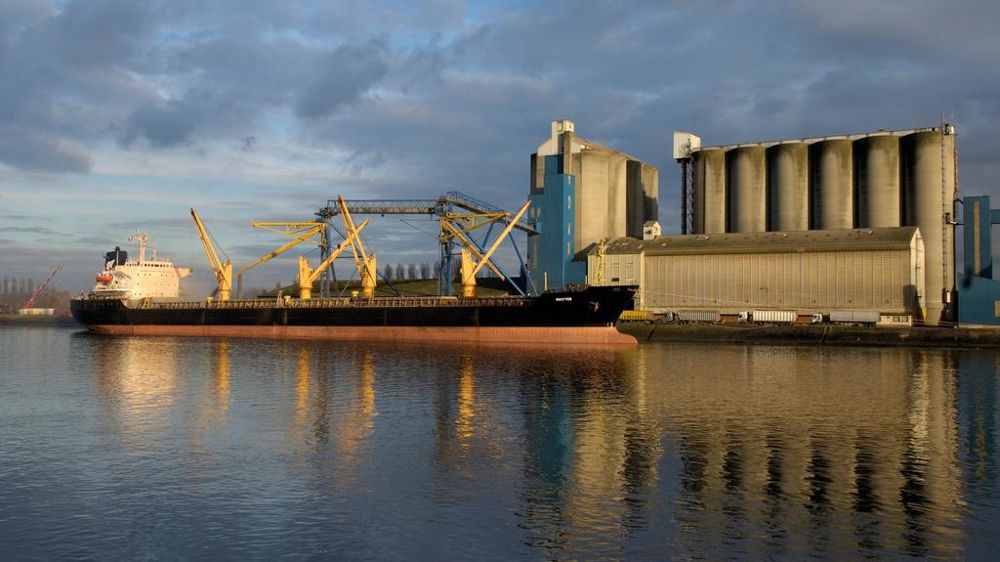 Chargement de blé au silo Simarex au port de Rouen