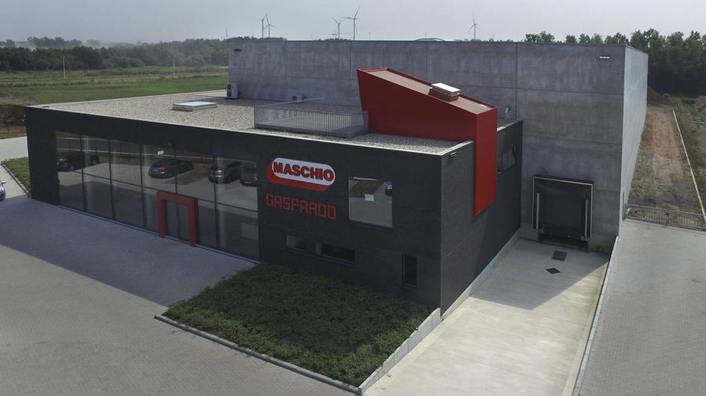 Maschio Gaspardo Benelux est située à Ham (Belgique), à l'est de Bruxelles. Maschio Gaspardo Benelux est située à Ham (Belgique), à l'est de Bruxelles.