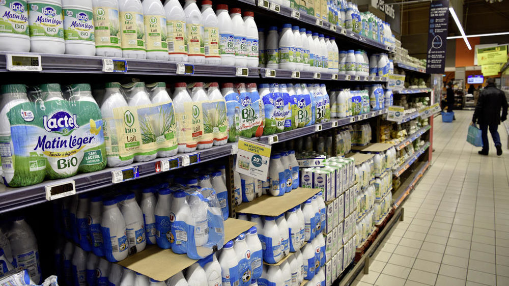 rayon de produits laitiers en grande surface