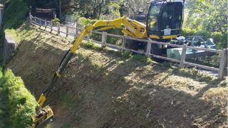 Un chantier de SB Paysage avec un porteur Energreen.