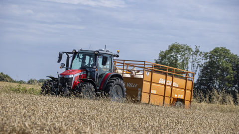 Vautrin couvrira l'est de la Lorraine pour la marque Massey Ferguson. Vautrin couvrira l'est de la Lorraine pour la marque Massey Ferguson.