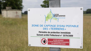 Dans un précédent avis, le Haut conseil de la santé publique avait déjà indiqué qu'il était « essentiel d’améliorer la préservation et la protection des ressources et zones de captage notamment en réduisant l’usage des pesticides. » Dans un précédent avis, le Haut conseil de la santé publique avait déjà indiqué qu'il était « essentiel d’améliorer la préservation et la protection des ressources et zones de captage notamment en réduisant l’usage des pesticides. »