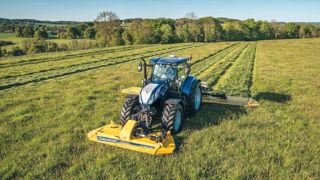 New Holland va pouvoir commercialiser une gamme complète de machines dédiées à la fenaison. New Holland va pouvoir commercialiser une gamme complète de machines dédiées à la fenaison.