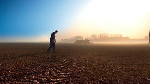 Pourquoi est-ce important ? Cela permet de réduire le stress et la charge mentale, de préserver les performances de l'exploitation et de mieux concilier vie pro et perso. Pourquoi est-ce important ? Cela permet de réduire le stress et la charge mentale, de préserver les performances de l'exploitation et de mieux concilier vie pro et perso.