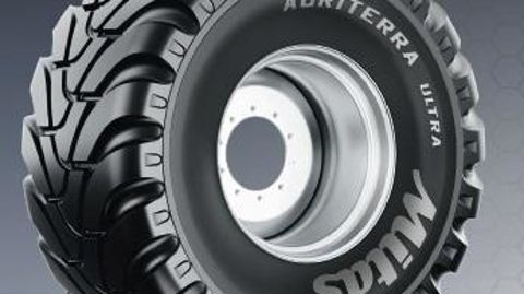 La dimension 560/60R22.5TL IMP 165D, devrait être rejointe rapidement par d’autres. La dimension 560/60R22.5TL IMP 165D, devrait être rejointe rapidement par d’autres.