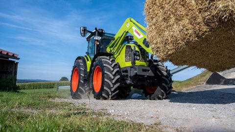 Les Vredestein Traxion sont désormais disponibles pour les tracteurs Claas Arion 500 et 600 en première monte. Les Vredestein Traxion sont désormais disponibles pour les tracteurs Claas Arion 500 et 600 en première monte.