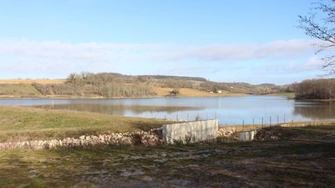 Un compromis a été trouvé pour l'étude d'impact environnemental qui sera réalisée et supportée par une collectivité. Un compromis a été trouvé pour l'étude d'impact environnemental qui sera réalisée et supportée par une collectivité.