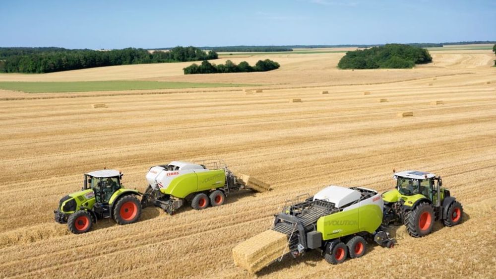 Presse Claas Quadrant 5300 : Creusez son passé