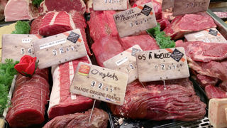 Actuellement en France, le taux de TVA des produits d’origine animale et des fruits et légumes est de 5,5 %. Actuellement en France, le taux de TVA des produits d’origine animale et des fruits et légumes est de 5,5 %.