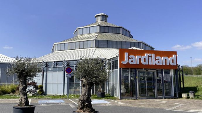 Sicap a changé l'enseigne de sa jardinerie à Compiègne (Oise) en passant de Delbard à Jardiland pour gagner en synergie avec Gamm Vert.