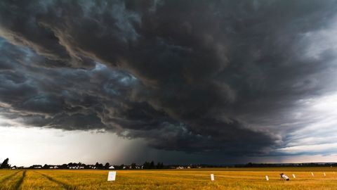 Tandis que le nord manque de pluies, le sud de la France subit des orages violents.