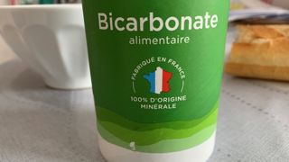 Pour vos recettes de cuisine, veillez à choisir du bicarbonate alimentaire. Pour vos recettes de cuisine, veillez à choisir du bicarbonate alimentaire.