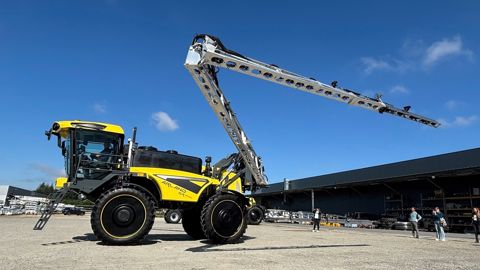 Avec le GR, Arland entend s'implanter sur le marché des automoteurs de moyenne capacité.