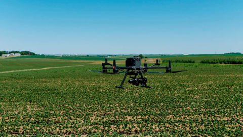 Les systèmes proposés par Sentera permettent aux agriculteurs et à leurs conseillers de maitriser la surveillance de leurs cultures Les systèmes proposés par Sentera permettent aux agriculteurs et à leurs conseillers de maitriser la surveillance de leurs cultures