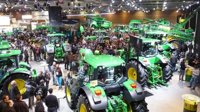 Stand John Deere au Sima 2013