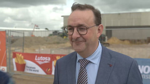 Le 26 mai, Alain Dufait, directeur général de Lutosa, a conduit la cérémonie officielle du début des travaux du projet d’investissements. L’un des plus importants investissements industriels de ces dernières années dans la région, selon lui.