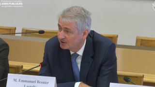 Emmanuel Besnier, PDG de Lactalis le 17 juin 2025 lors de son audition face à la commission d'enquête du Sénat sur les aides publiques aux grandes entreprises. Emmanuel Besnier, PDG de Lactalis le 17 juin 2025 lors de son audition face à la commission d'enquête du Sénat sur les aides publiques aux grandes entreprises.