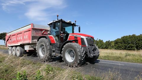 Un tracteur équipé d'une double ligne de freinage hydraulique dite intelligente pourra être attelé légalement à un outil en simple ligne, comme c'était le cas depuis quelques années.