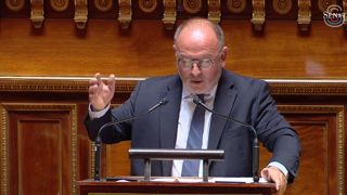 Le sénateur de la Haute-Loire Laurent Duplomb a redit l'impératif économique de son texte visant à « lever les contraintes du métier d'agriculteur ». Le sénateur de la Haute-Loire Laurent Duplomb a redit l'impératif économique de son texte visant à « lever les contraintes du métier d'agriculteur ».