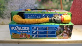 Le tuyau extensible (jusqu'à 3 fois) Hozelock Wonderhoze 2 a été présenté cette année aux JDC Garden Trends à Marseille.