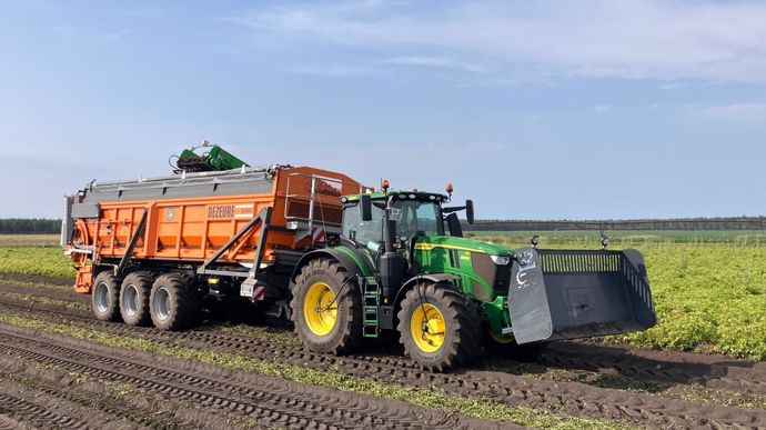 En 2025, Maïsadour a collecté pour la première fois de la pomme de terre auprès de cinq agriculteurs implantés sur les sables noirs de la Haute Lande.