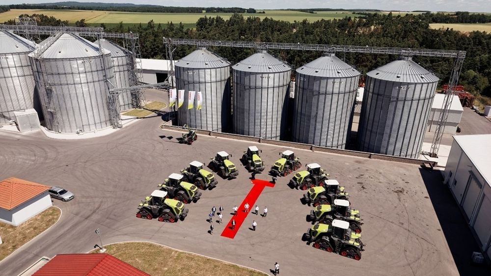 Rhea Holding, exploitation tchèque cultivant 25 000 hectares dans le sud du pays, est client de la marque Claas depuis sa création en 2009.