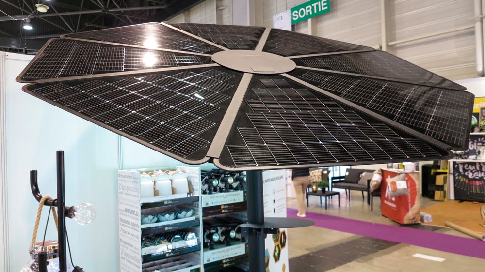 Le parasol photovoltaïque Galix a été présenté fin mars 2025 au salon JDC Garden Trends.