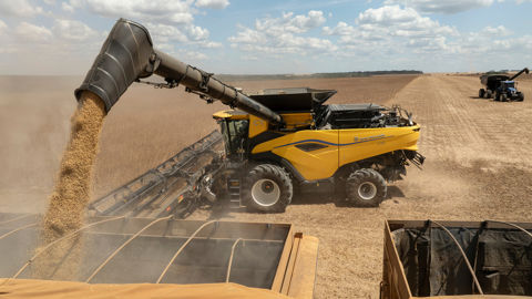 La demande de machines agricoles continue à afficher d'importants reculs dans toutes les parties du monde. La demande de machines agricoles continue à afficher d'importants reculs dans toutes les parties du monde.