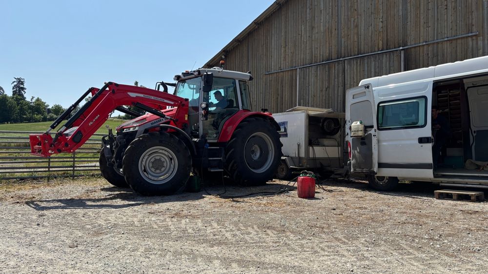 Une mesure est effectuée pendant le passage au banc de puissance afin de connaître l'intensité ressentie sur toute la plage de régime du tracteur puis une autre sur un parcours routier en faux plat de 30 secondes.