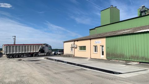 Un des derniers développements du groupe Piveteau est la reprise puis la modernisation en 2022 de Chantegrains, un outil de prestation de travail du grain situé au niveau du siège de Demograins, autre filiale de Piveteau, à Lupsault (Charente).
