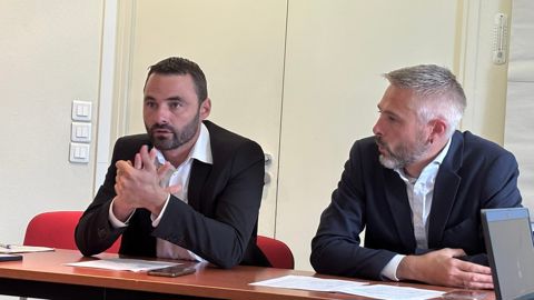 Pierrick Horel (président de JA) et Quentin Le Guillous (secrétaire général de JA) le 11 septembre à Paris.
