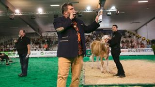La vente Génomic s'est déroulée sur un format hybride, avec possibilité d'enchérir sur le ring et à distance. La vente Génomic s'est déroulée sur un format hybride, avec possibilité d'enchérir sur le ring et à distance.
