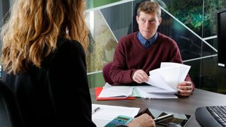 Les responsables des marchés de l'agriculture des différents groupes bancaires affirment que les modes de financement des projets évoluent. Les responsables des marchés de l'agriculture des différents groupes bancaires affirment que les modes de financement des projets évoluent.