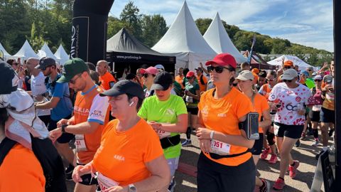 Les coureurs s'élancent pour le 10 km et le semi-marathon.