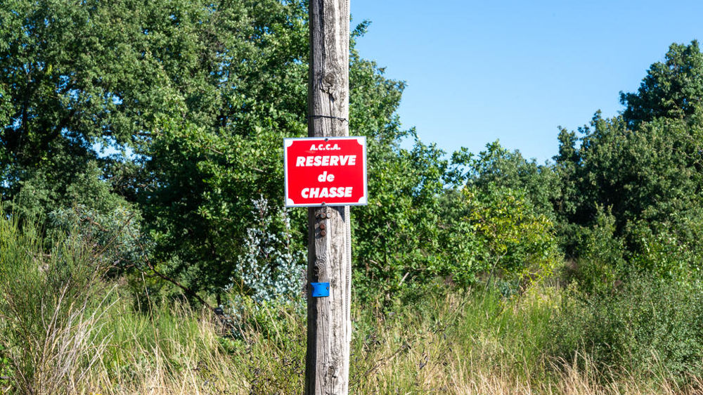 panneau signalant un terrain géré par l'Acca panneau signalant un terrain géré par l'Acca