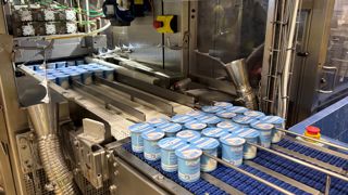 Danone a besoin de plus de 100 Ml pour notamment augmenter sa production de yaourts de 45 000 t dont 6000 t à Bailleul (Nord, photo). La France bénéficie de la fermeture du site allemand d’Ochsenfurt prévue fin 2026. Danone a besoin de plus de 100 Ml pour notamment augmenter sa production de yaourts de 45 000 t dont 6000 t à Bailleul (Nord, photo). La France bénéficie de la fermeture du site allemand d’Ochsenfurt prévue fin 2026.