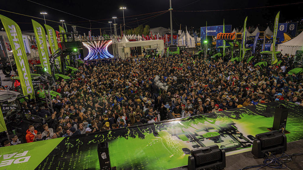 La Deutzfahrmer Festival est le type d'évènement que le roupe SDF apprécie d'organiser pour soutenir son réseau. La Deutzfahrmer Festival est le type d'évènement que le roupe SDF apprécie d'organiser pour soutenir son réseau.