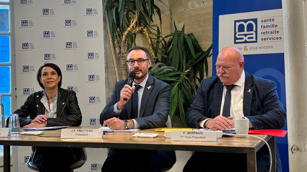 De gauche à droite Anne-Laure Torrésini Jean-François Fruttero et François Serpaud lors de la conférence de presse de la MSA le 2 octobre.