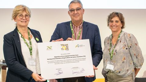 Laurence Sellos, présidente de la Chambre d’agriculture de Seine-Maritime, David Saelens, président de Noriap et Nathalie Ternois, directrice agriculture de la coopérative.
