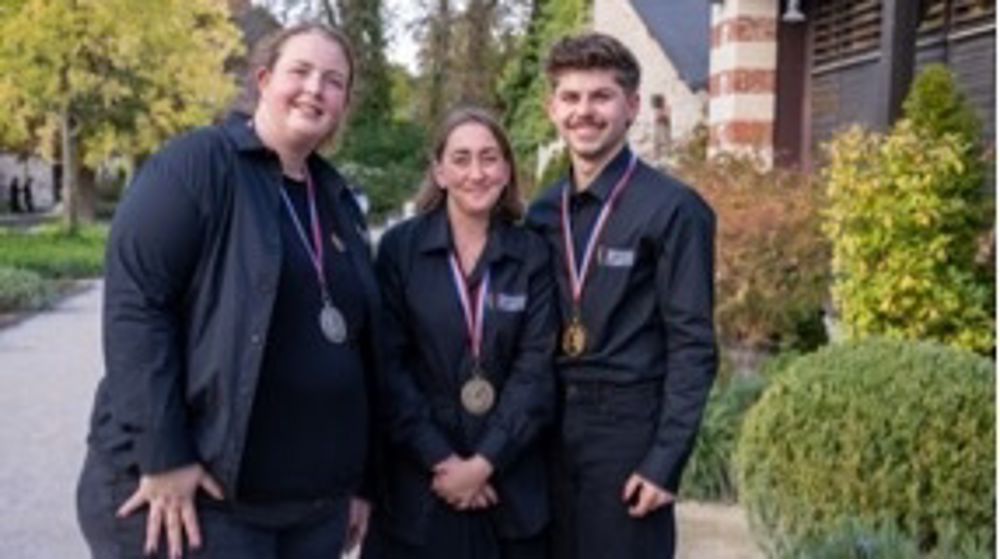 Les trois médaillés de la Coupe de France des fleuristes. Les trois médaillés de la Coupe de France des fleuristes.