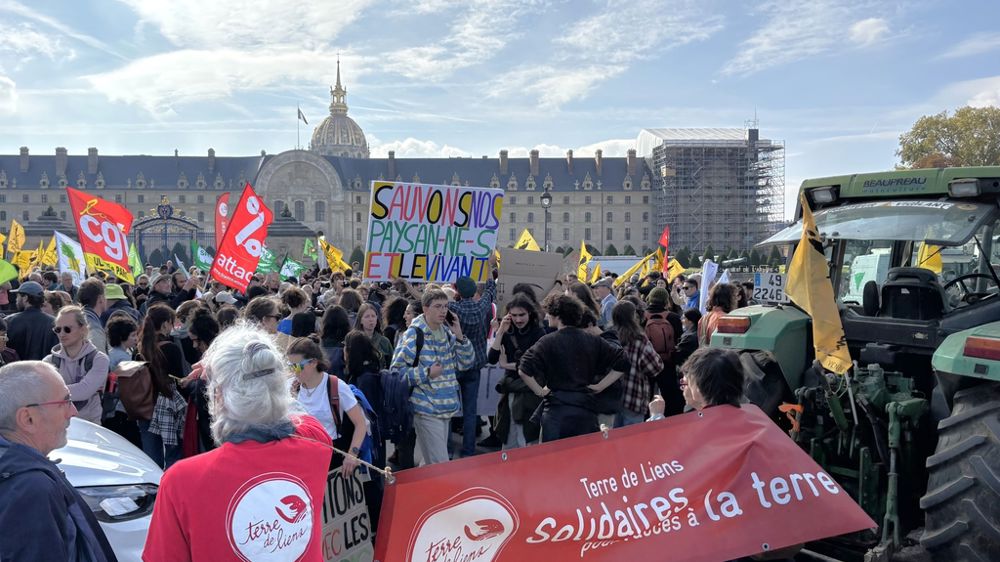 A l'appel de la Confédération paysanne 50 organisations ont manifesté contre l'accord UE-Mercosur le 14 octobre à Paris.